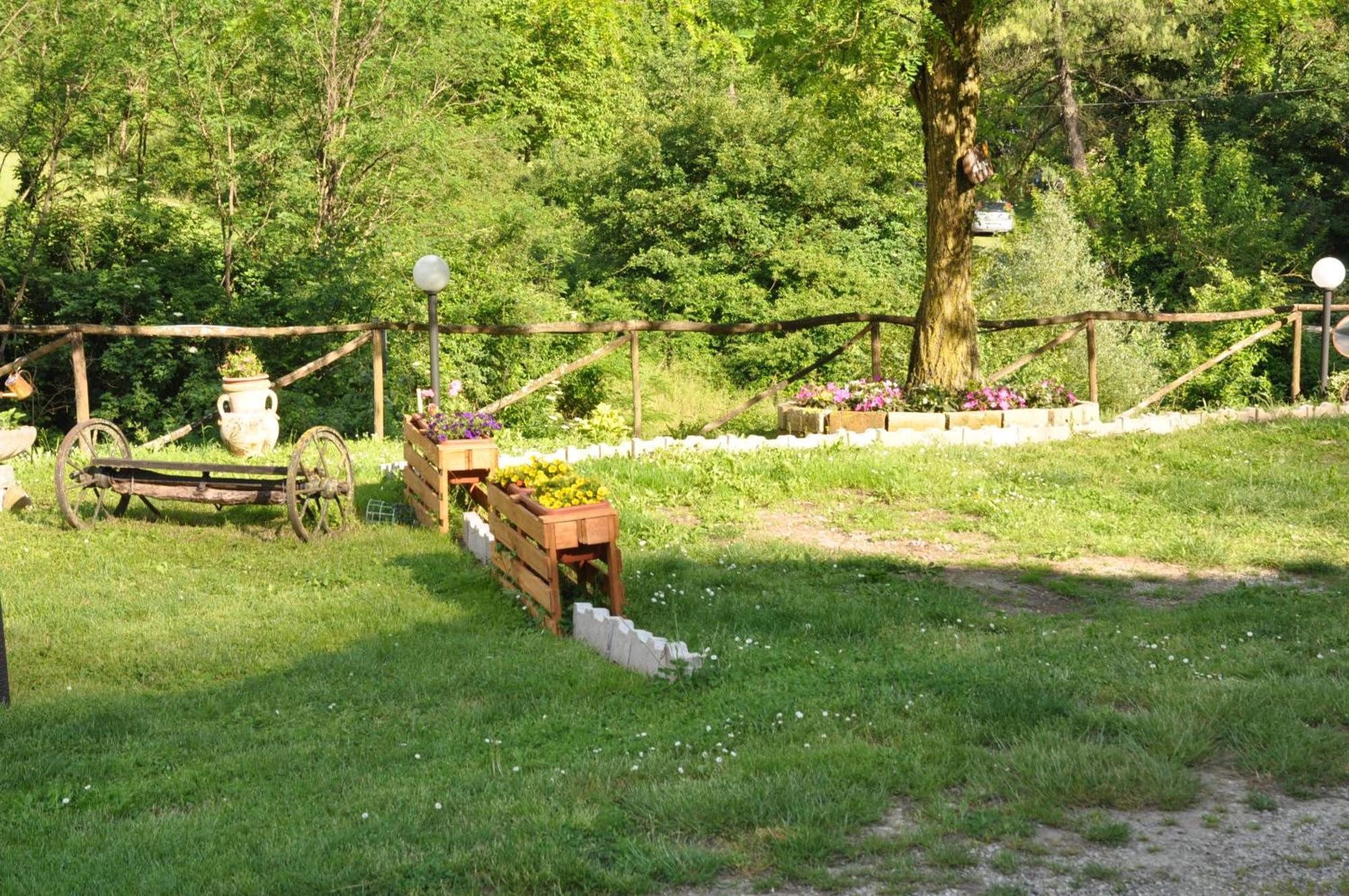 Locanda Di Alberi Borgo San Lorenzo Exteriör bild