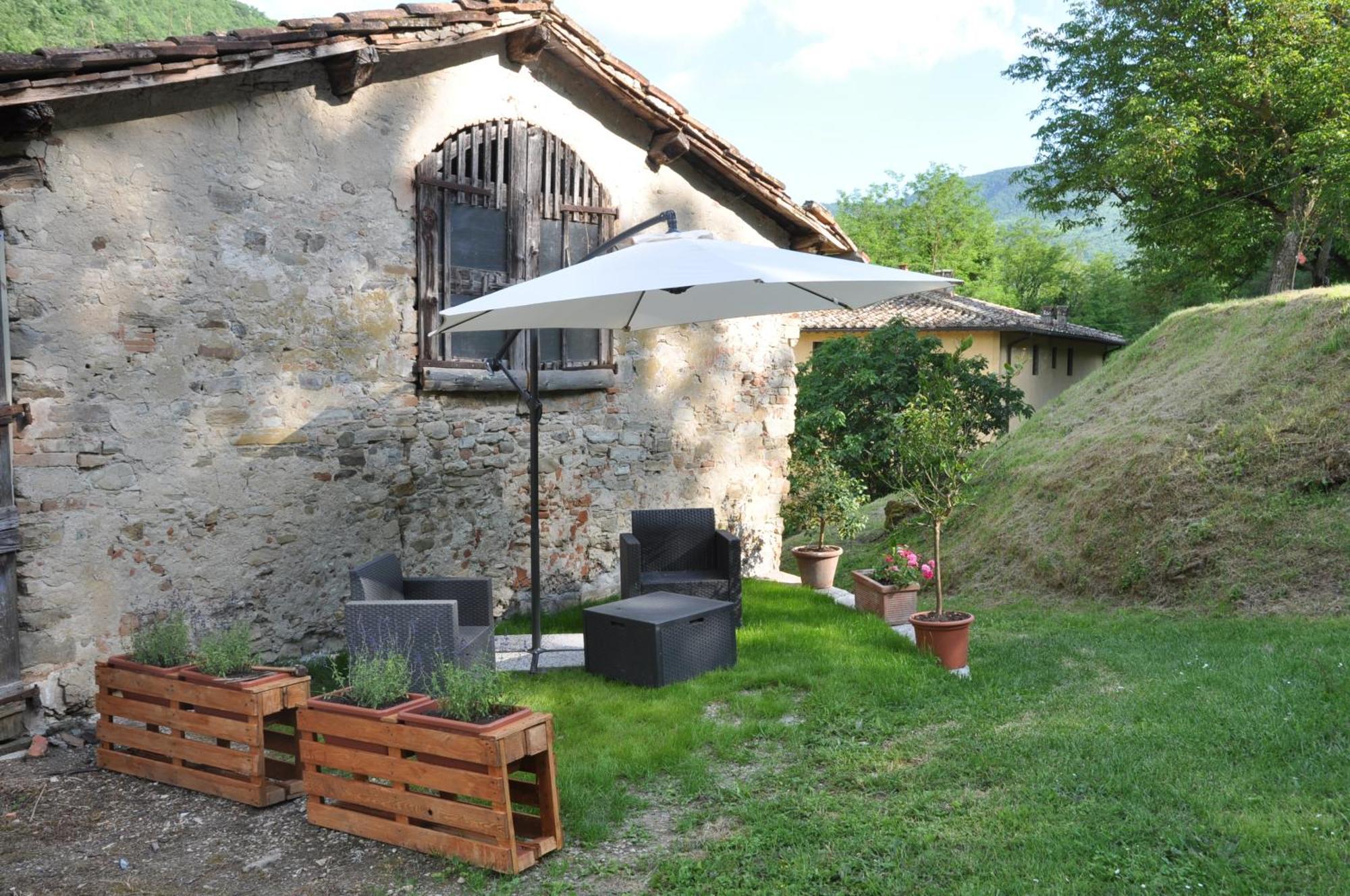 Locanda Di Alberi Borgo San Lorenzo Exteriör bild